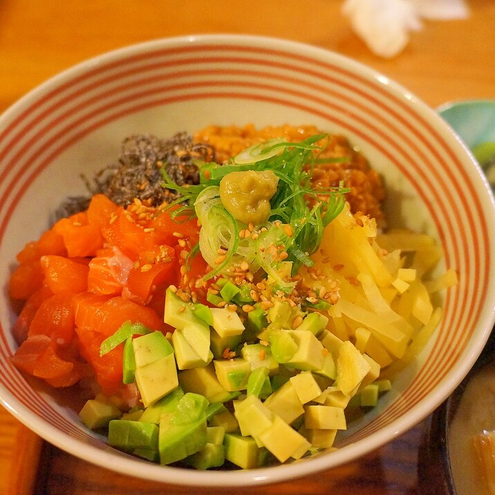 切ってのっけるだけの載っけ丼